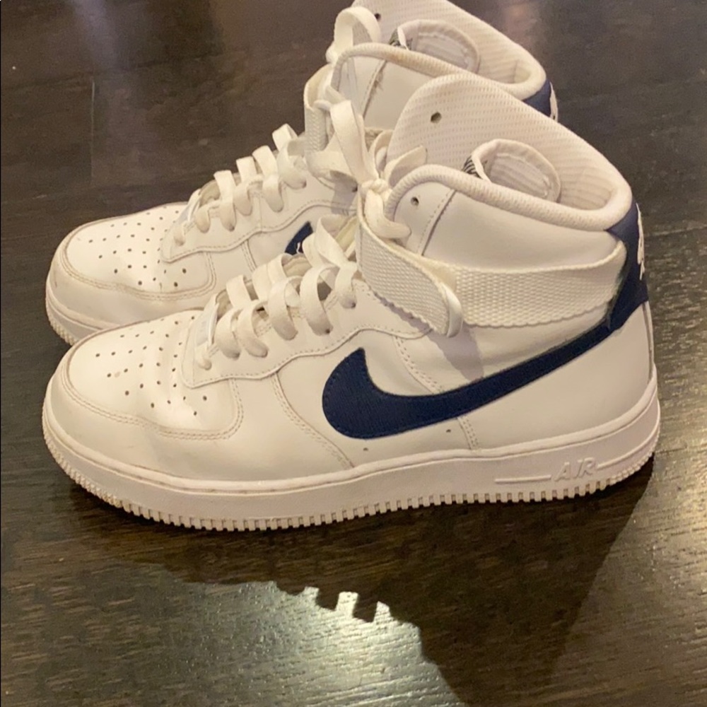 Woman sneakers - Picture 3 of 5